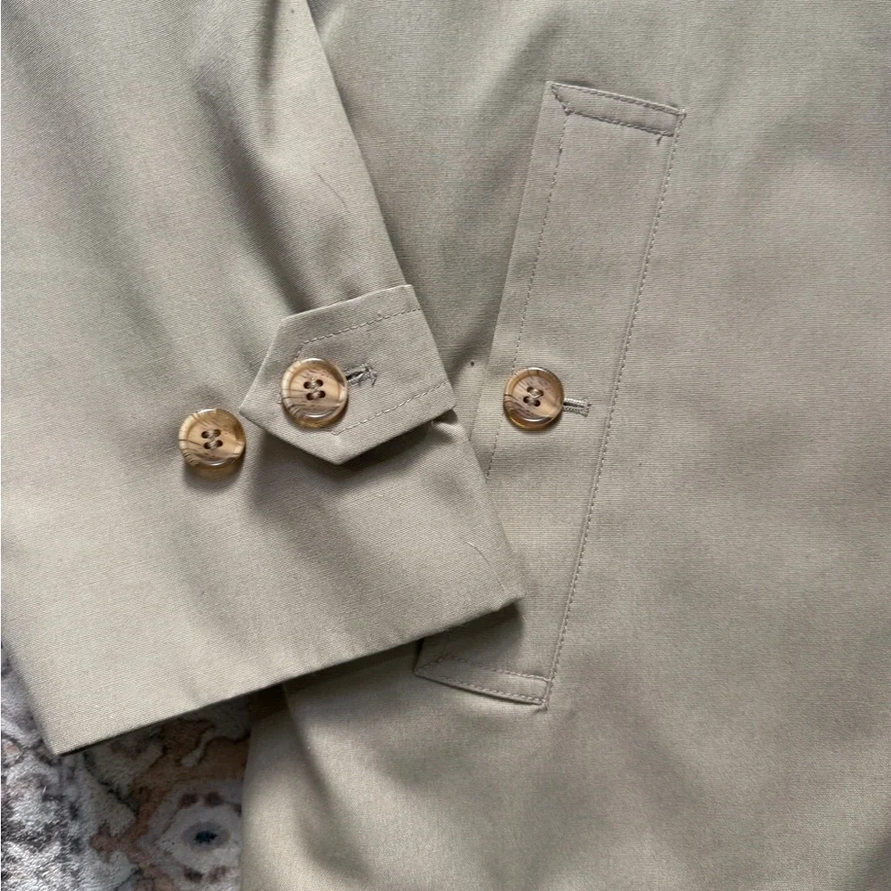 Misty Harbor Classic Tan Trench Coat‎ - Lined & Elegant
